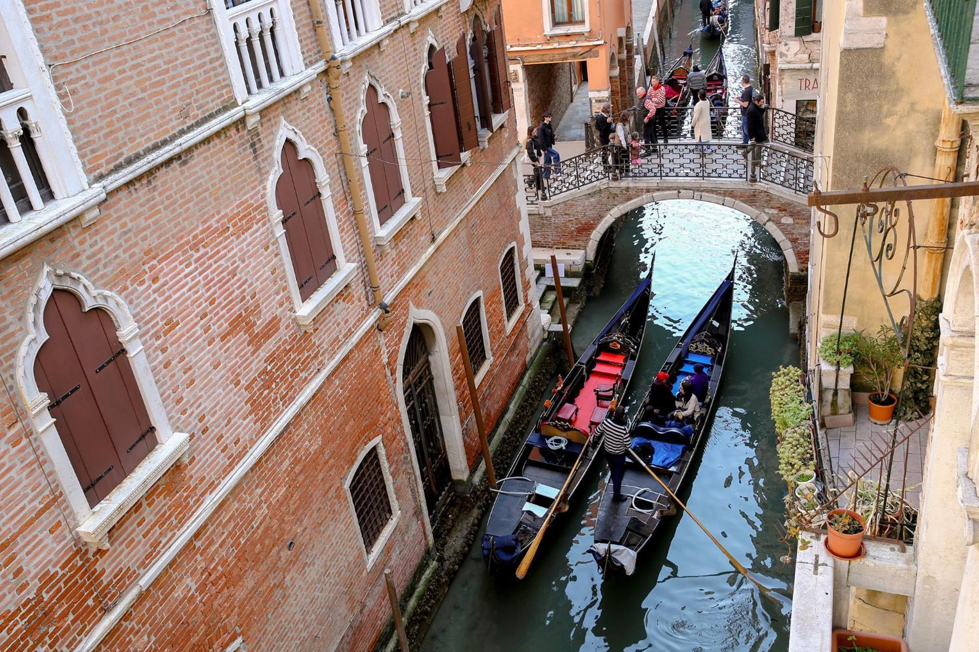 Leoncini With A Wonderful Canal View เวนิส ภายนอก รูปภาพ